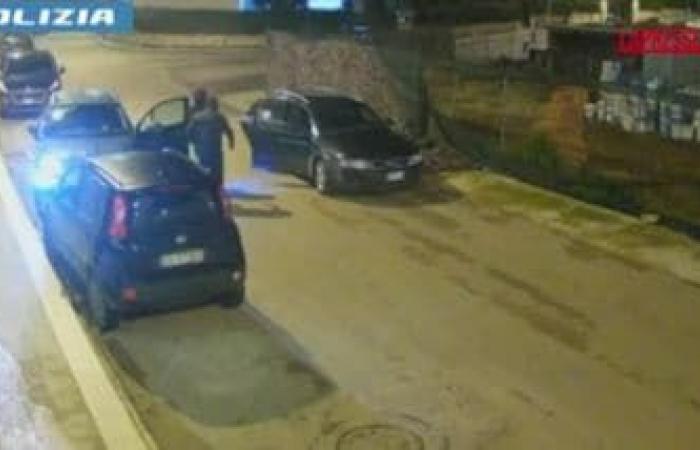 Police blitz in Puglia, 30 people reported for car theft: wiretaps