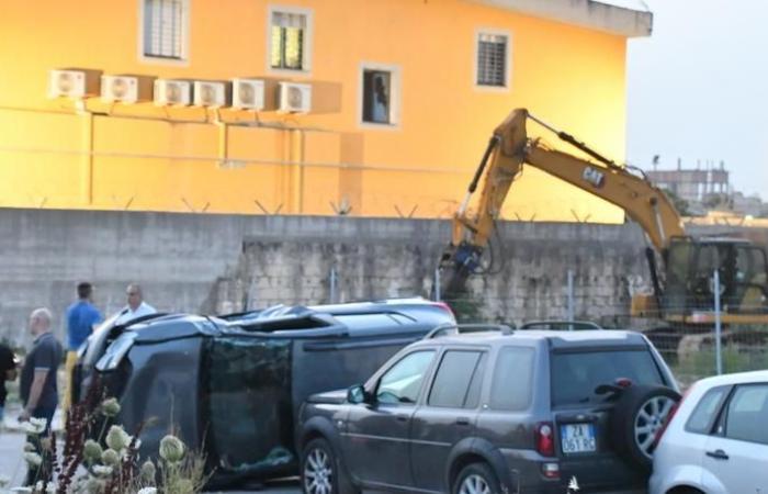 gunshots and terror, the city held hostage New Sardinia