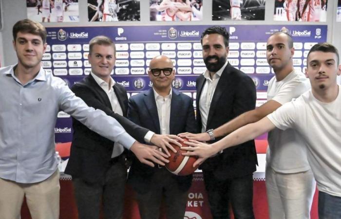 Pistoia Basket is renewed. There is Agazzani in marketing