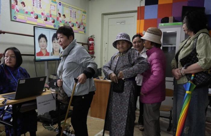 Mongolia’s scattered elections