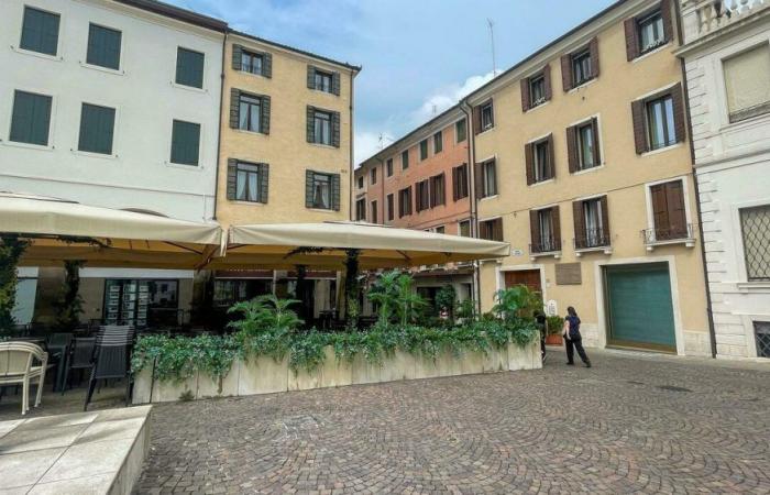 Movida in Piazza Cavour, the owner of the premises Daniele Pagin turns to a lawyer