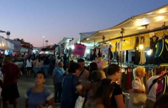 Bari, from July 1st the evening openings of the weekly markets return
