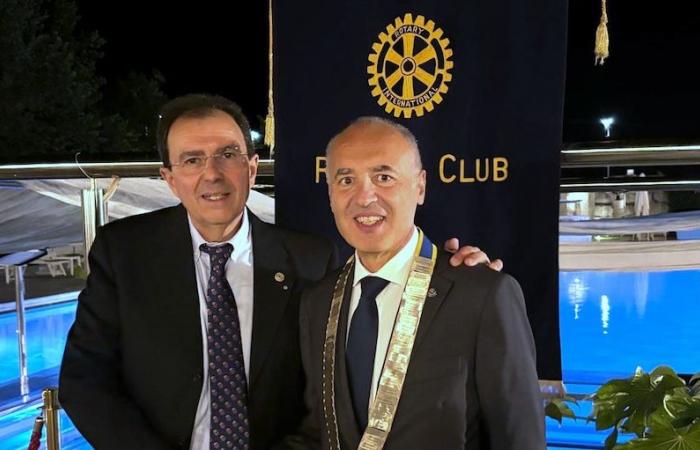 Handover at the Rotary Club Faenza: Scipione de Leonardis new President