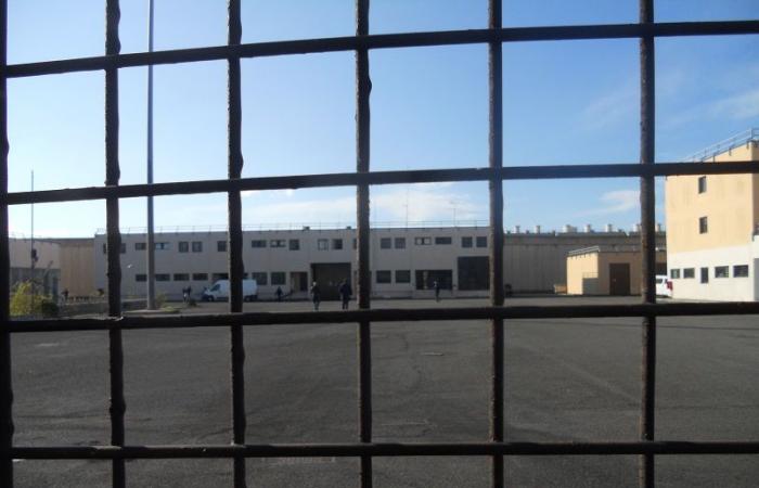 Critical situation in the prisons of Lazio, 4 officers attacked in Civitavecchia