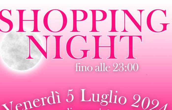 In Terni the white night of shopping for the summer sales