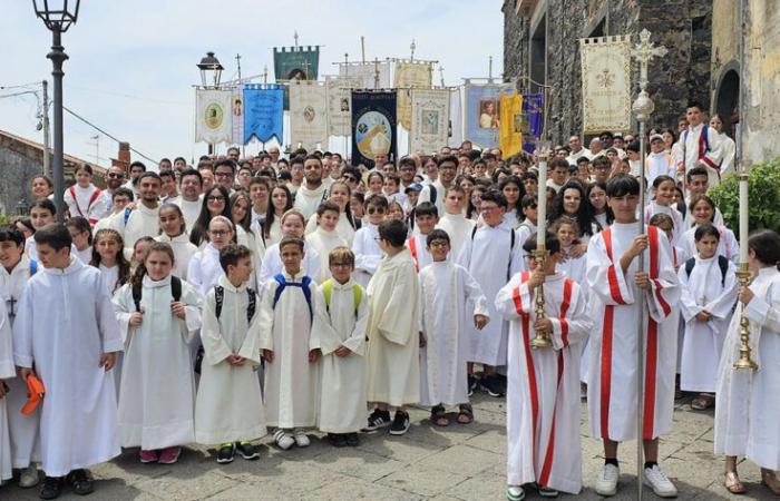 Diocese of Acireale. Over three hundred young people at the altar boys’ gathering –
