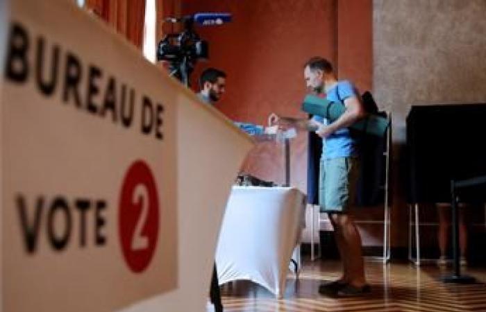 France, it’s early legislative election day: voting after Macron’s flop