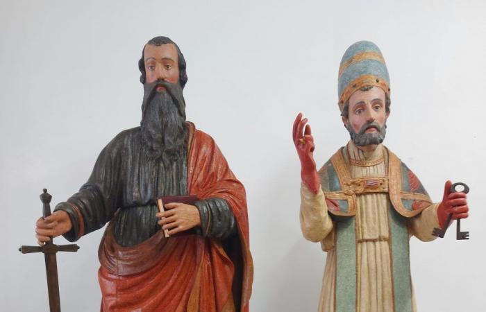 Marsala, the statues of Saints Peter and Paul restored. Video