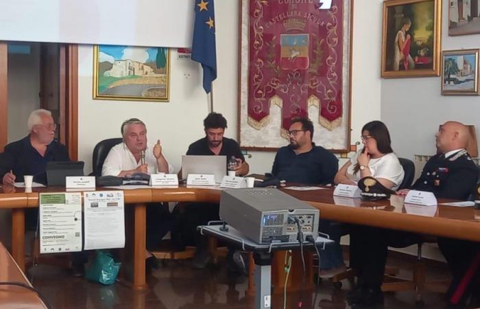 Castellana Sicula, public meeting on wild ungulates