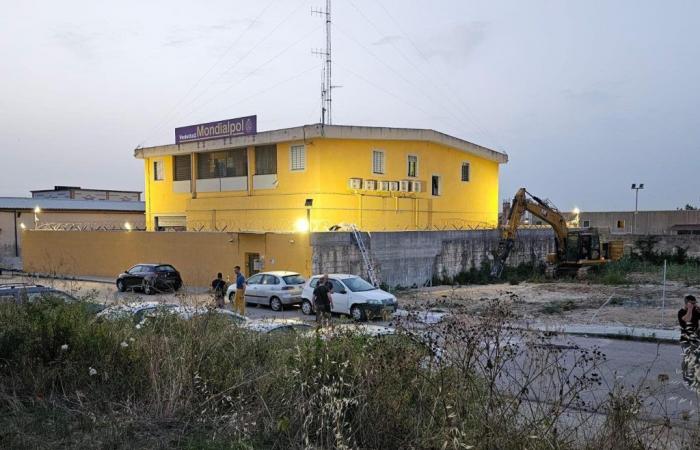 Attack on the Mondialpol vault in Sassari: hunt for bandits