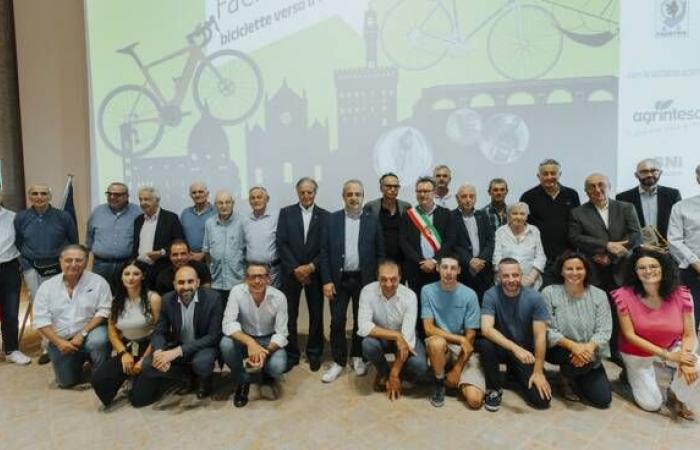 Faenza welcomes the historic passage of the Tour de France