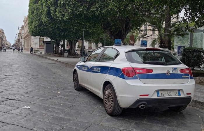 Reggio Calabria, 30 premises illegally occupy public land