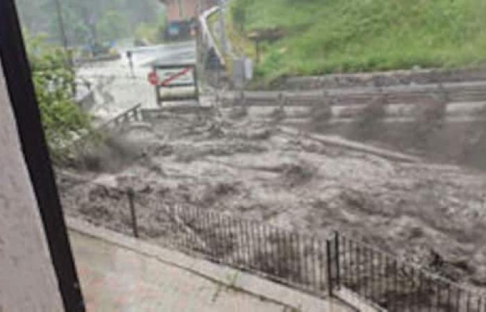 Bad weather Aosta Valley, torrents overflow in Cogne: isolated town