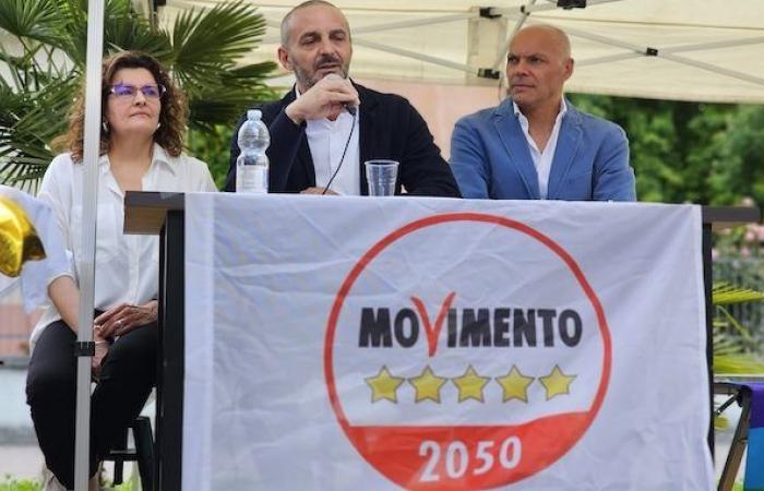 The first M5S councilor in the province of Varese in Samarate. It took 13 years