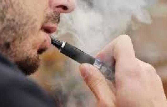 Doctors raise alarm over effects of e-cigs and heated tobacco products on young people