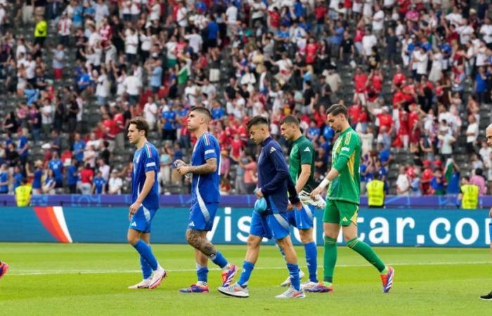 Italy-Switzerland, the Italian footballers chased away by the fans