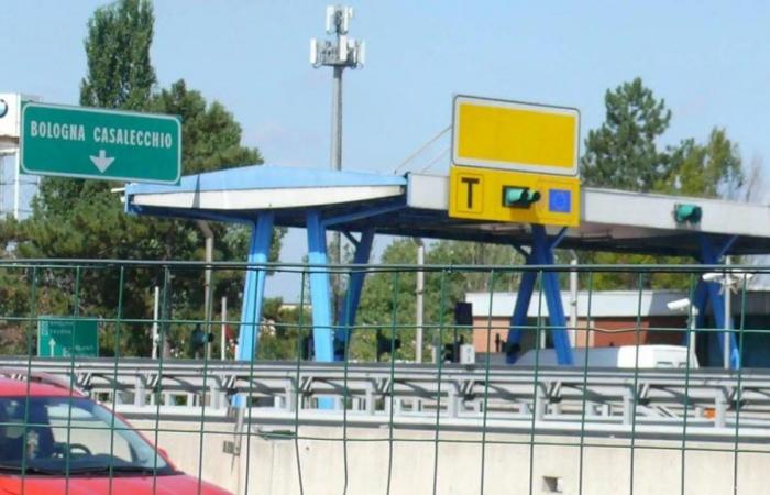 The Casalecchio toll booth will reopen in August