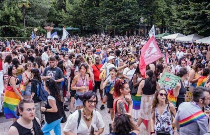 Pride is back, the Rainbow community parades – Pescara