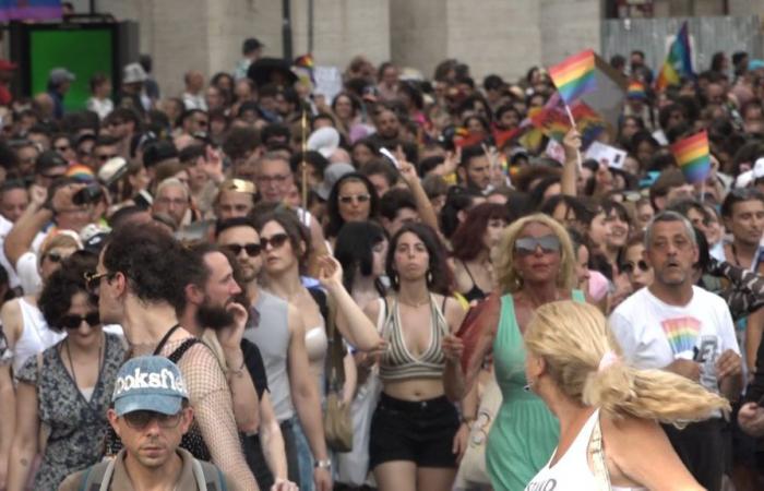 Pride 2024, in Naples politics tries to get on the LGBT bandwagon