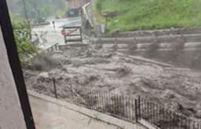 Bad weather in the north, landslides in Piedmont and many people evacuated in the valleys