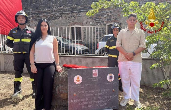 CATANIA DEDICATES A SQUARE TO FIREFIGHTERS KILLED ON DUTY