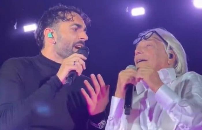 the surprise duet in Marì and Due vite at Maradona