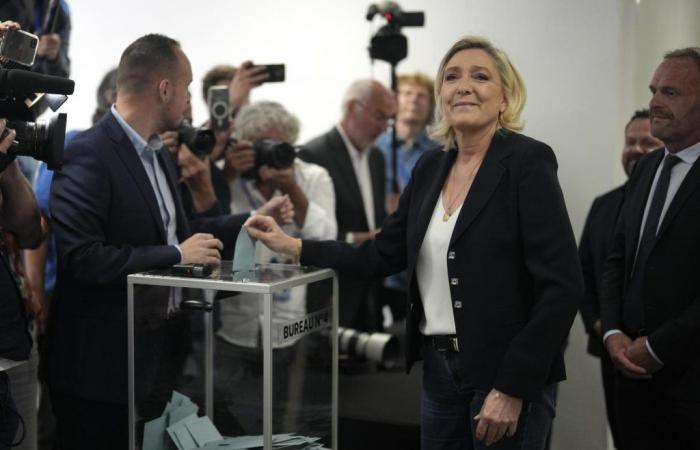 France, clear victory for Marine Le Pen