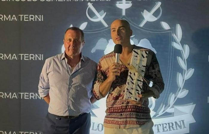 Terni launches Foconi towards the Olympics, the foil fencer gives jokes