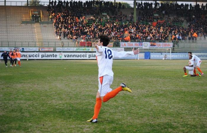 Former Pistoiese player Simone Minincleri has retired from playing football