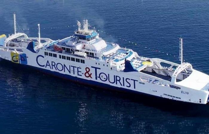 Ferries from Messina to Villa San Giovanni and vice versa: all Caronte&Tourist routes