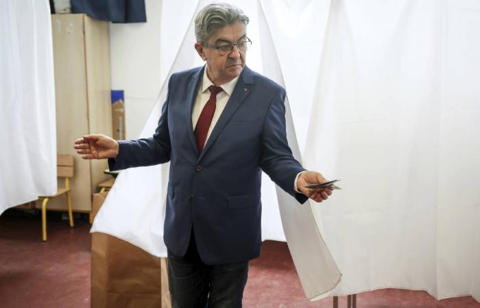 Mélenchon denies ego and opens to agreement. “I will not let the far right win”