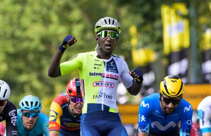 Tour, Girmay wins in sprint in Turin, first Eritrean ever, Carapaz yellow jersey