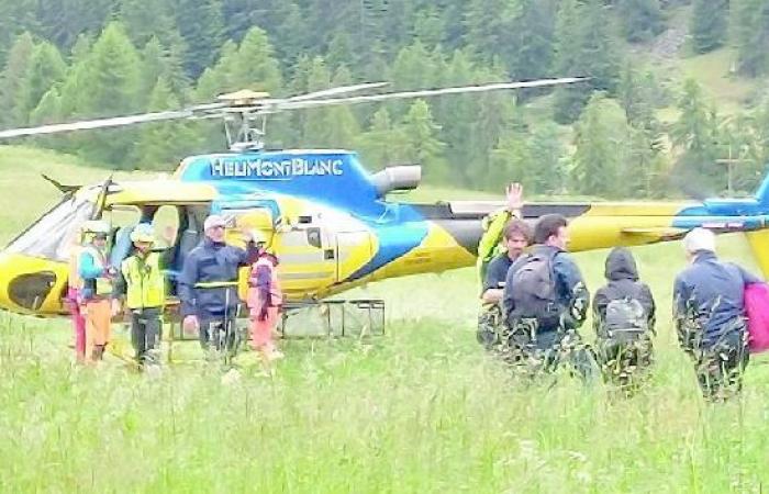 Cogne flood: 499 people evacuated by helicopter