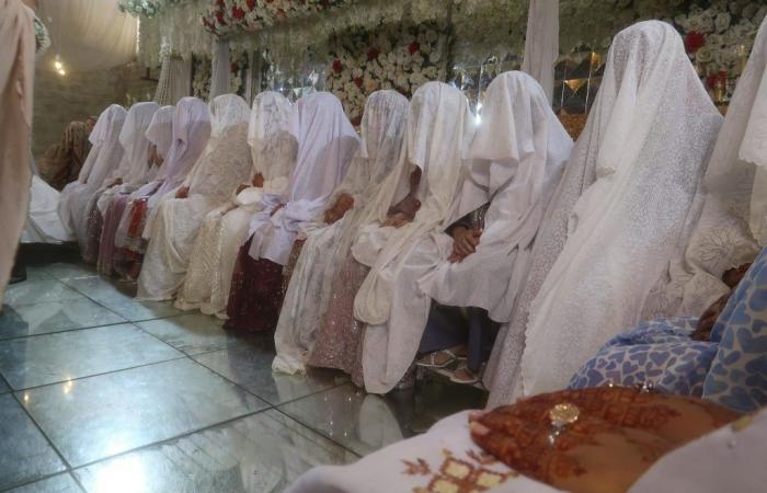 Mass wedding in Quetta in the Hazara community