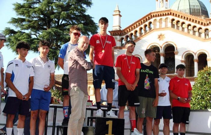 Cycling, 17 year old Mattia Persiani wins the 23rd Gabrielloni Grand Prix