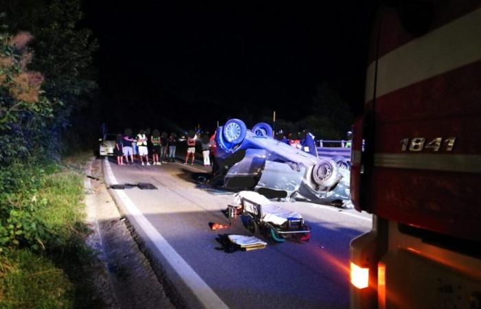 a car overturned on the road. A 70-year-old woman from Perugia was injured