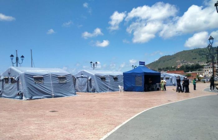Bradyseism, Power to the People asks for tents in Pozzuoli – Croca Flegrea