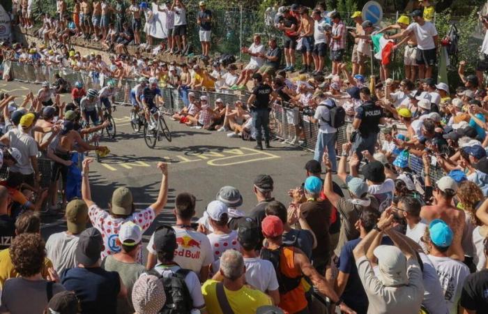 The Tour de France spectacle in Italy resembles a huge popular festival