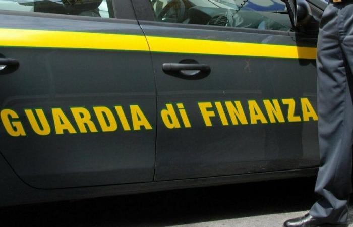 Facade bonus scam, lawyer of the Avellino Bar arrested