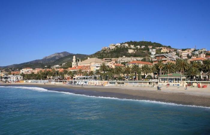 The sea closest to Turin by car and train, the beaches to go to