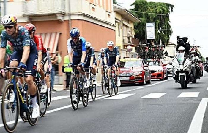 Tour de France, not just sport behind yesterday’s stage in Alessandria