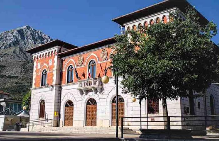Massa d’Albe City Council, the minority: “Mayor admitted financial damage”