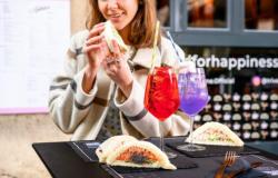 Sandwiches and Spritz at €3 for “Smile Tuesday”