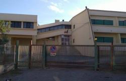 The school in via Ocenaia (Papanice) is reborn to new life ~ CrotoneOk.it