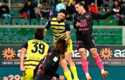 Parma, equal to Palermo. Cosenza, poker and salvation at Reggiana