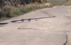 Crotone: The municipal councilor Enrico Pedace denounces disastrous conditions of the road between Papanice and Passovecchio