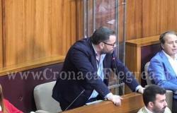 POZZUOLI/ Waste tax increase, 5 councilors attack «We are against this burden that will fall on the shoulders of citizens, the mayor muddies the waters»