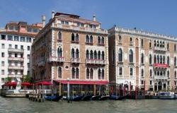 Venice. Crack Signa, the luxury Bauer hotel on the Grand Canal sold to the German Schoeller group