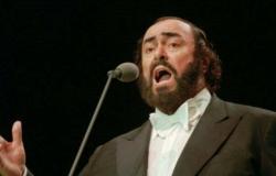 Pizzi, Pavarotti and Italiafestival awarded by the Rossini Orchestra. The delivery ceremony will be held at the Pesaro theater this evening
