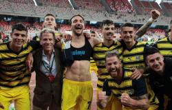 Parma returns to Serie A. Pecchia masterpiece, a draw is enough for Bari